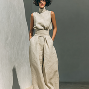 Eleganza in cotone - Completo composto da top e pantaloni ampi in cotone e lino dallo stile minimalista per donna