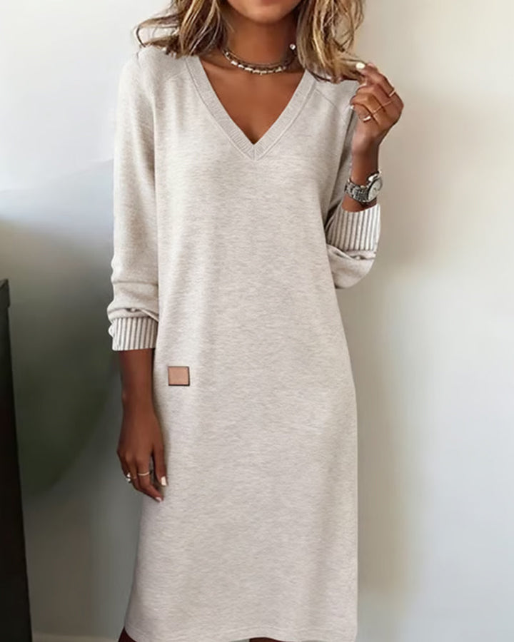 Edera | Abito in Maglia con Scollo a V