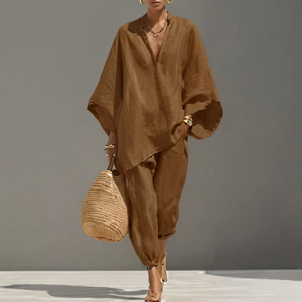 Cecilia | Completo Comfort con Scollo a V