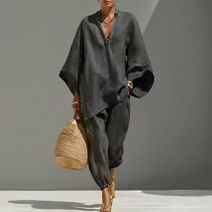 Cecilia | Completo Comfort con Scollo a V