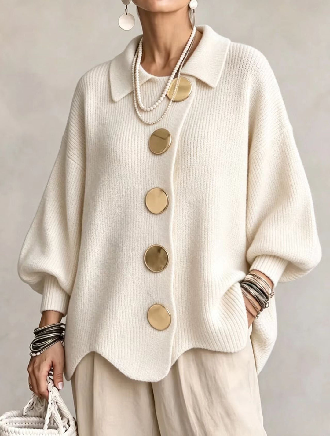 Solidea | Cardigan Oversize con Grandi Bottoni Dorati