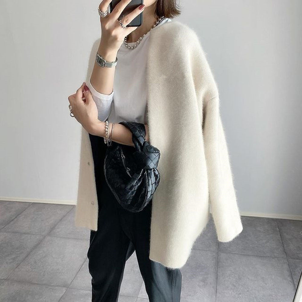 La brillantezza del cashmere | Elegante cardigan in pelle scamosciata