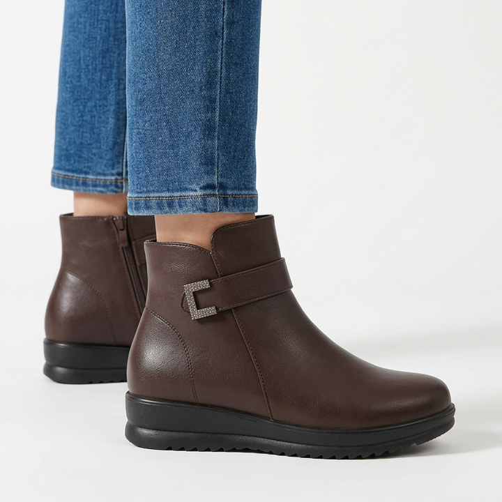 Zaira | Stivaletto con Zeppa e Cinturino Strass