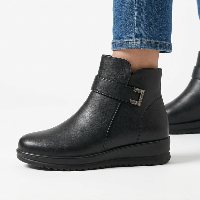 Zaira | Stivaletto con Zeppa e Cinturino Strass