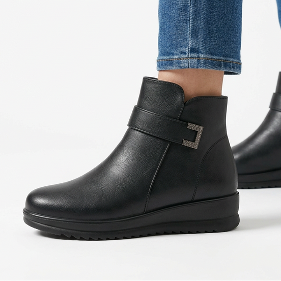 Zaira | Stivaletto con Zeppa e Cinturino Strass